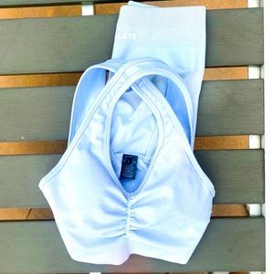 Alphalete Amplify Bra & Leggings -Silver Sky - S